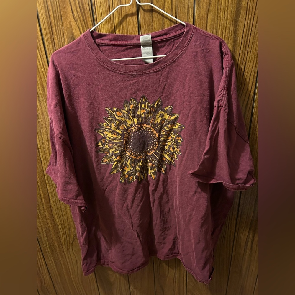 Sunflower Graphic Women's Top